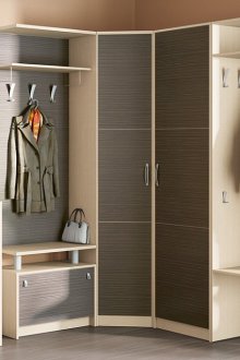 Гардероб в коридора на венге