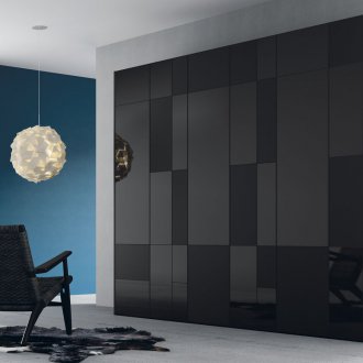 Гардероб в коридора черен модерен