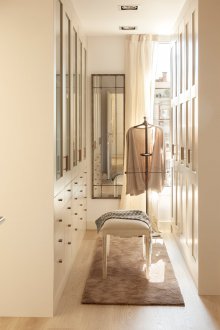 Гардероб в коридора