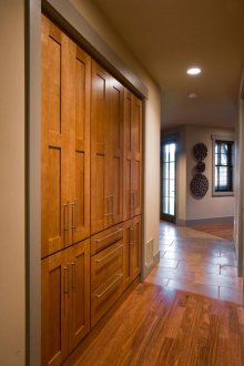 Гардероб в коридора