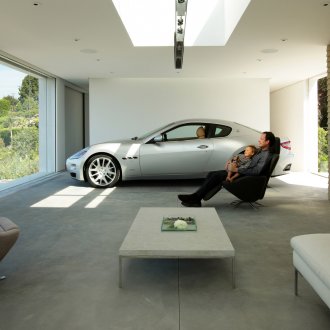 Минималистична телевизия