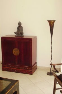 Kommode im chinesischen Stil