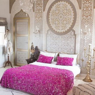 Orientalischer Stil im Innenraum mit Bemalung