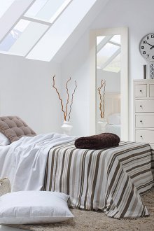 Подреждане на мебели в спалня от MDF