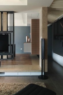 Оригинална метална стойка