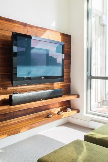 Дървен панел телевизор