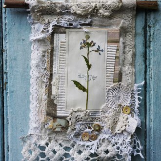 Декоративен панел, изработен от хартия и плат