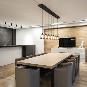 Осветление на кухненски комплект с лампи