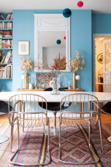 Синя всекидневна в модерен стил