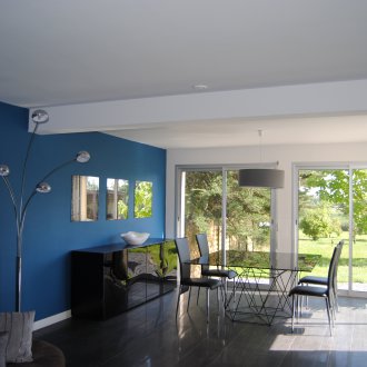 Синя дневна трапезария