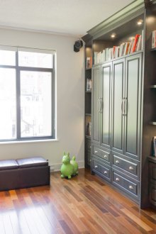 Стена за хол в английски стил