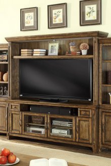 Стена към хола от масива