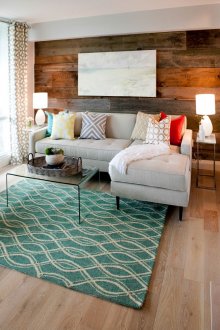 Тюркоазен килим в интериора на хола