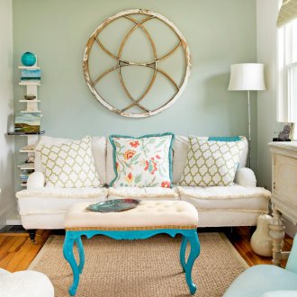 Тюркоазени нюанси в хола