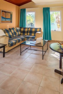 Дизайн на хол за тюркоаз в средиземноморски стил