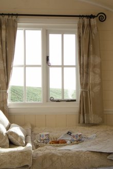 Малко пространство за спане на прозорец