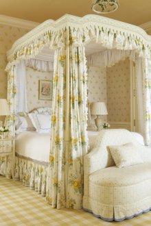 Kanopi Floral Daripada Katil