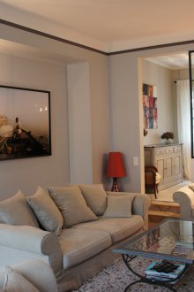 Преграда между кухнята и хола в интериора