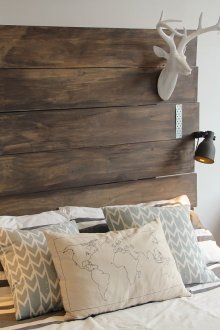 Skandinavia papan kepala kayu untuk katil di bilik tidur