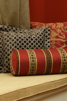 Възглавница ролка червена