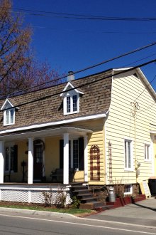 Покрив къдрав с таванско помещение