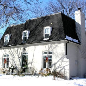 Малък тавански покрив