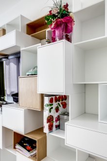 Стелаж за хол в интериора