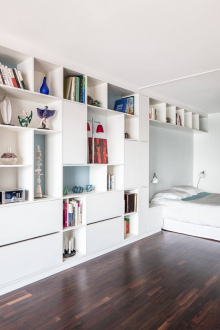 Студио стелажи за хол