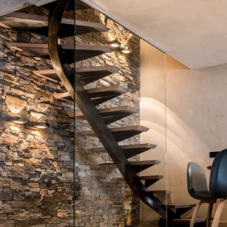 Стенна декорация с декоративен камък с подсветка