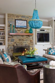 Комбинация от кафяво и тюркоаз в интериора