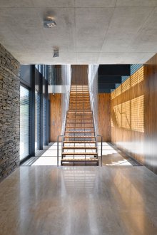 Стенни панели за коридор zebrano