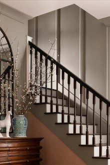 Формите в интериора са трапецовидни