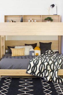 Ламинирано детско двуетажно легло