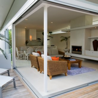 Кухнята лесно се превръща в тераса с плъзгащи се врати