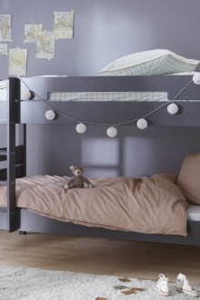 Двуетажно легло в стил минимализъм