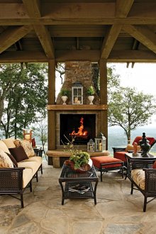 Тераса с покрив и камина