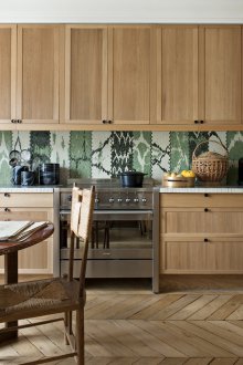 Дизайн на кухня 20 кв.м в еко стил