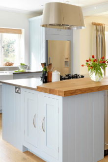 Синя кухня във френски стил