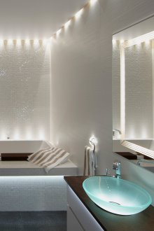 LED таван в банята