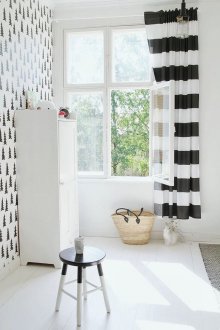 Дизайнерски завеси за детска стая черно-бели