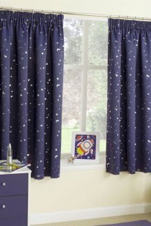 Дизайн на завеси за детска стая звездното небе