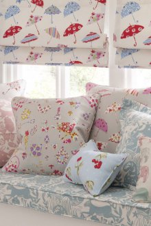 Римски дизайн на завеси за детска стая