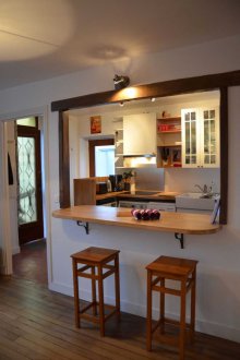 Reka bentuk dapur dengan partition counter bar