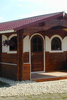 Къща за смяна от дъб