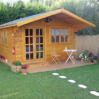 Къща за смяна с веранда