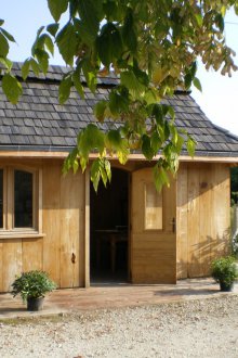 Къща за смяна от масива