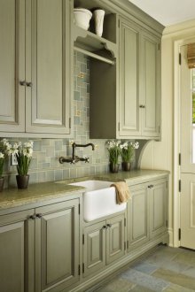 Комплект маслини в интериора на кухнята