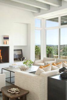 Ниша с шкафове в стаята