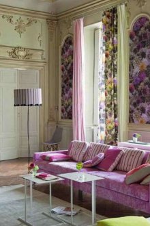 고전적인 거실의 라일락