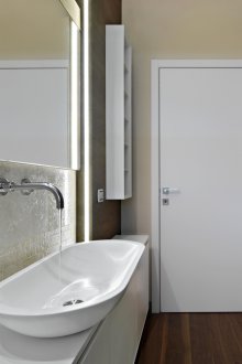 Bilik mandi DIY sempit